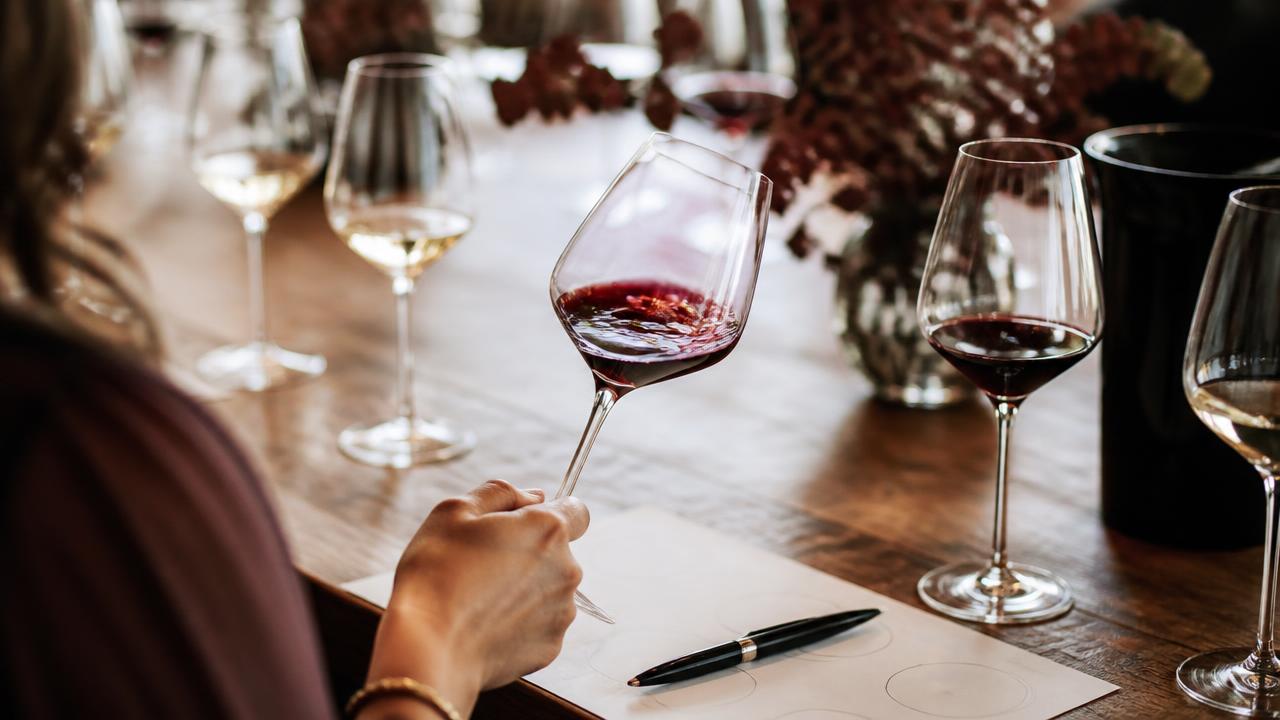 Vocabulaire de dégustation du vin : les mots essentiels à connaître